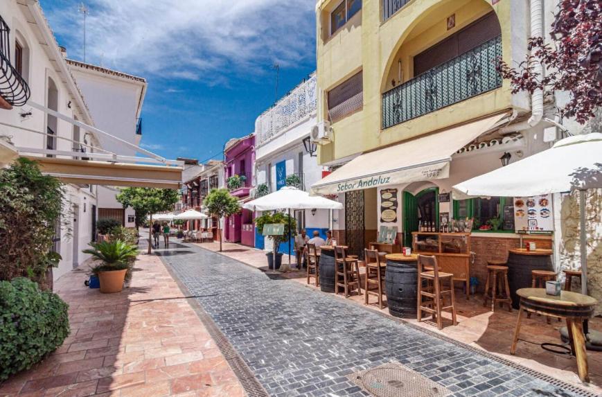Impressive Apartment With 3 Bedrooms Metres From The Beach Estepona Extérieur photo